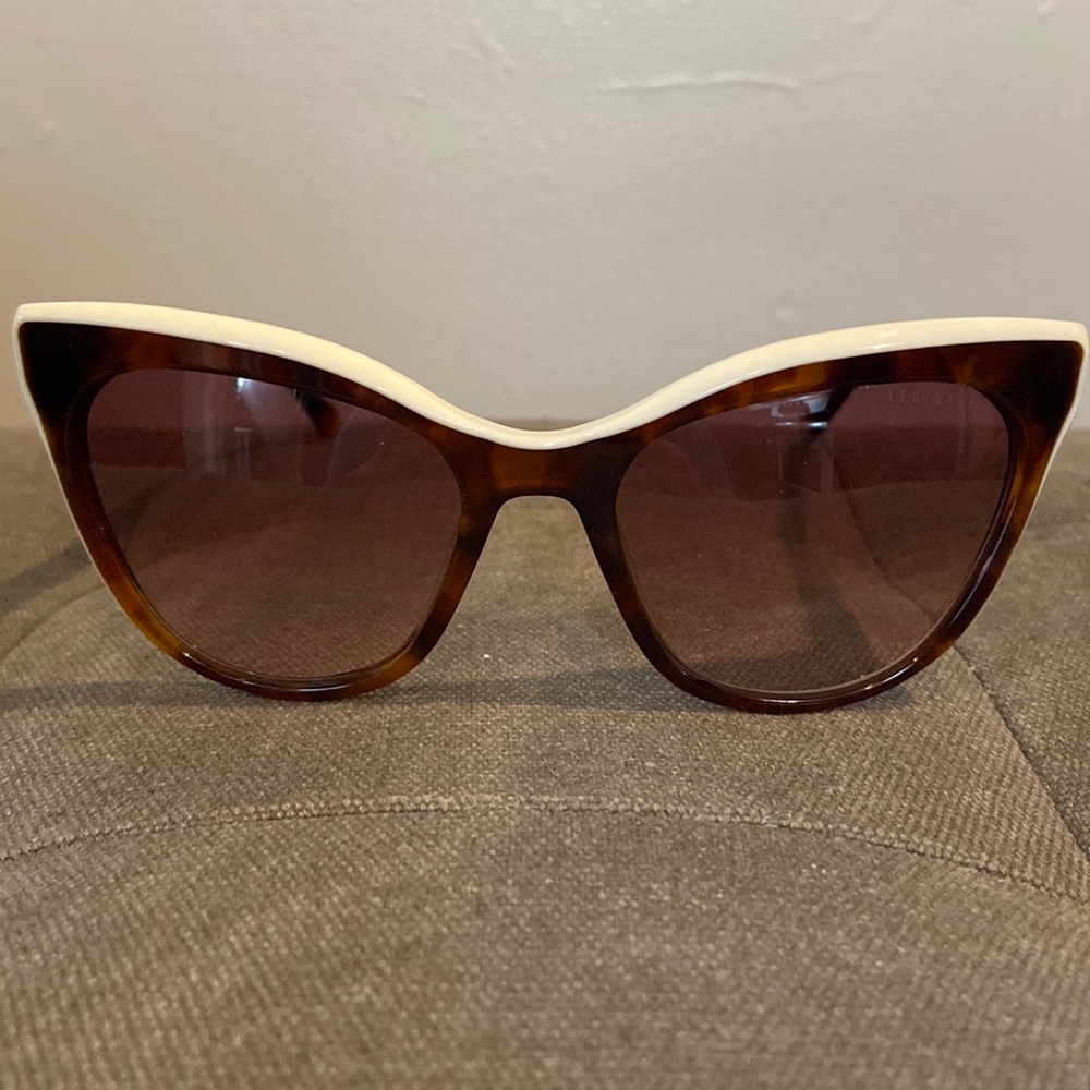 Ted Baker London cat eye sunglasses white and tortoiseshell